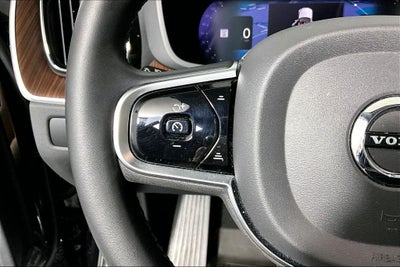 2024 Volvo XC60 B5 Plus Dark Theme