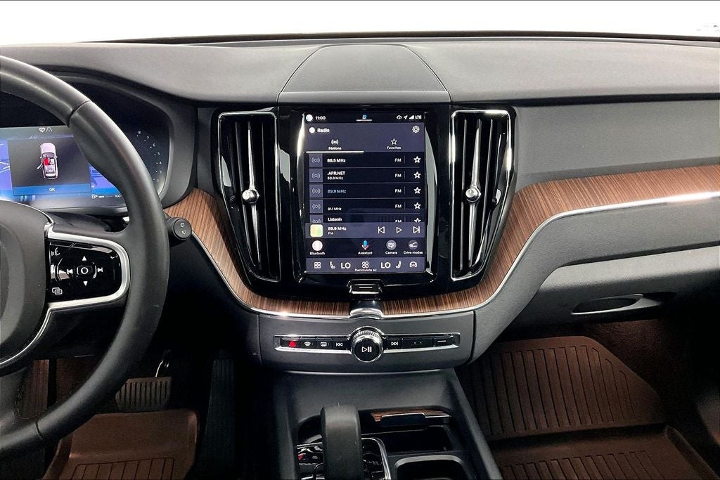 2024 Volvo XC60 Plus - Photo 6