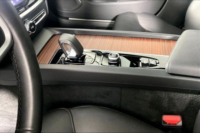 2025 Volvo V60 Cross Country B5 Plus