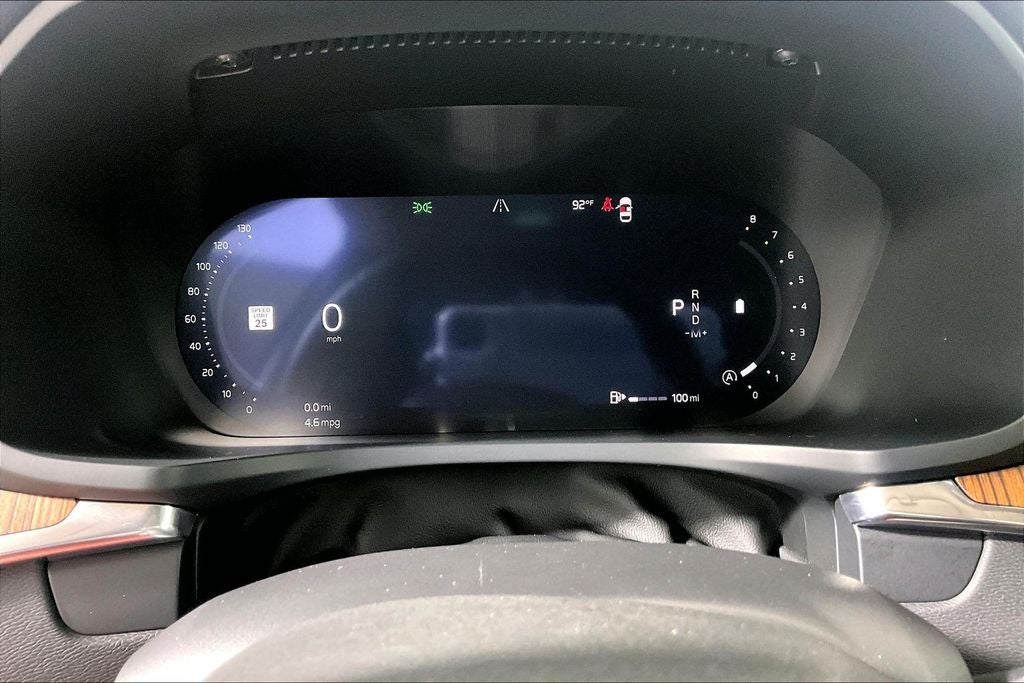 2025 Volvo V60 Cross Country B5 Plus