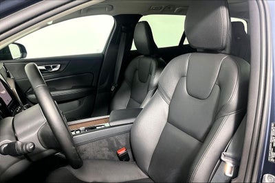 2025 Volvo V60 Cross Country B5 Plus