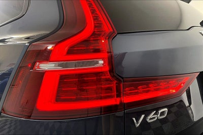 2025 Volvo V60 Cross Country B5 Plus