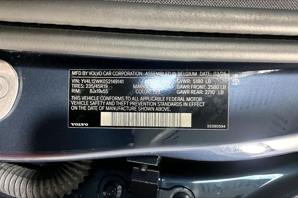 2025 Volvo V60 Cross Country B5 Plus