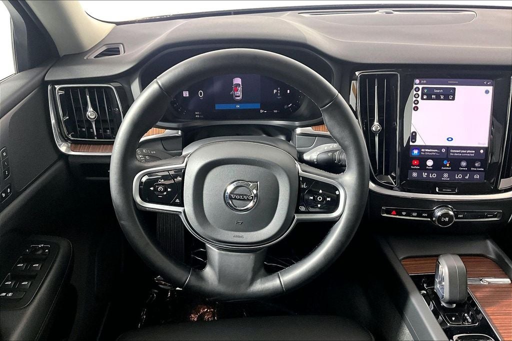 2025 Volvo V60 Cross Country B5 Plus