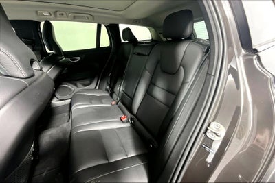 2025 Volvo V60 Cross Country B5 Plus