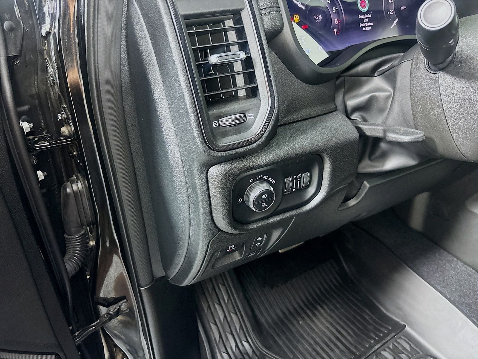 2025 RAM 1500 RHO