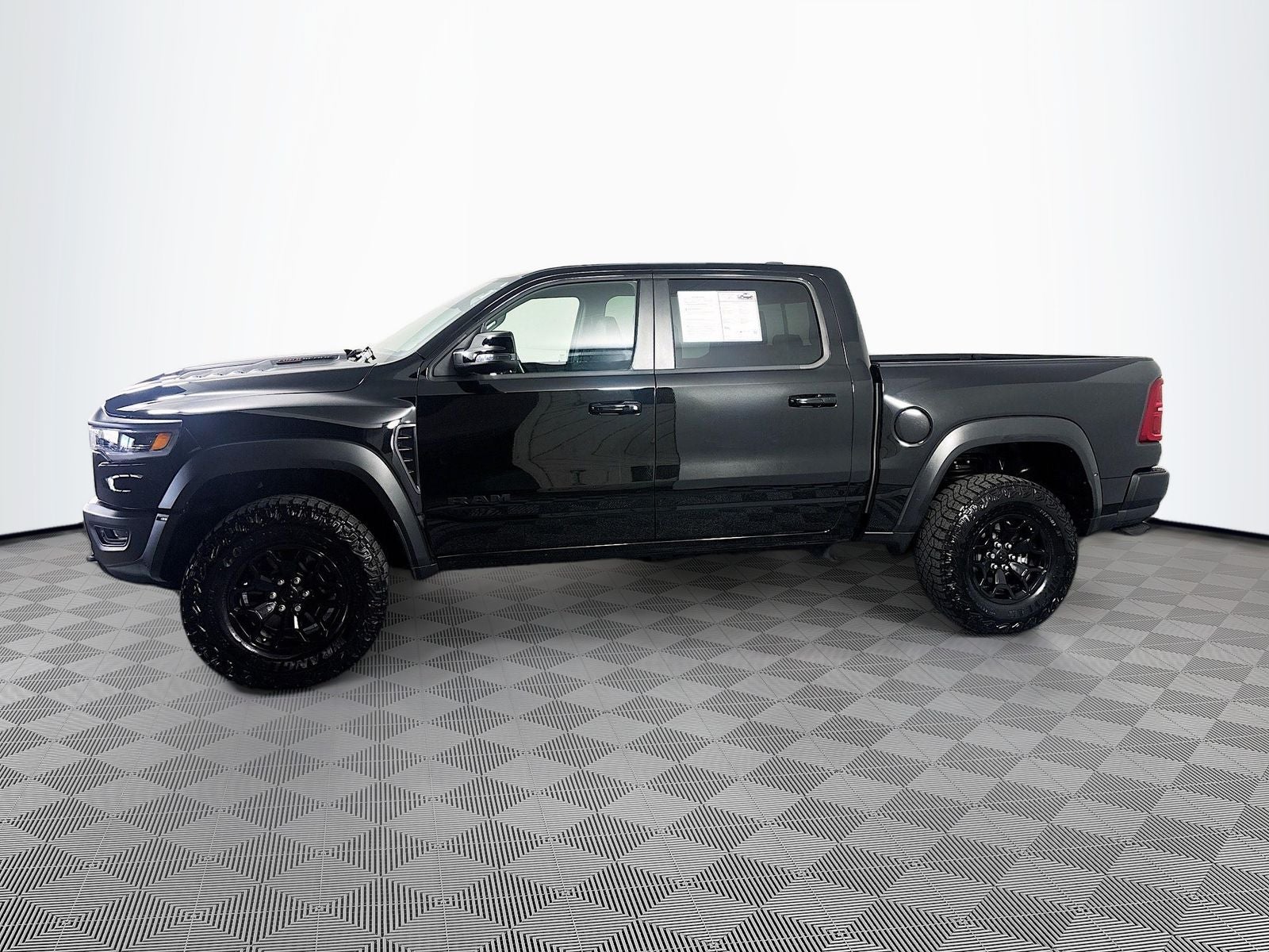 2025 RAM 1500 RHO