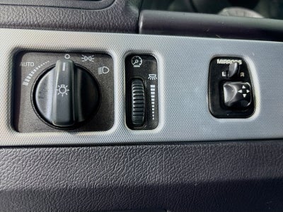 2005 Ford Thunderbird Base
