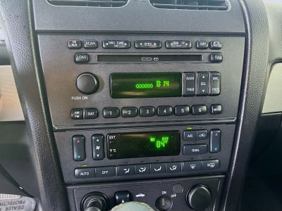 2005 Ford Thunderbird Base