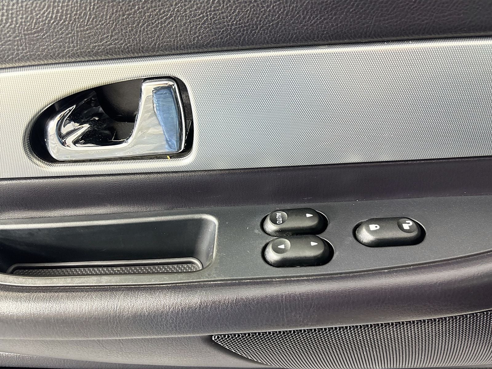 2005 Ford Thunderbird Base