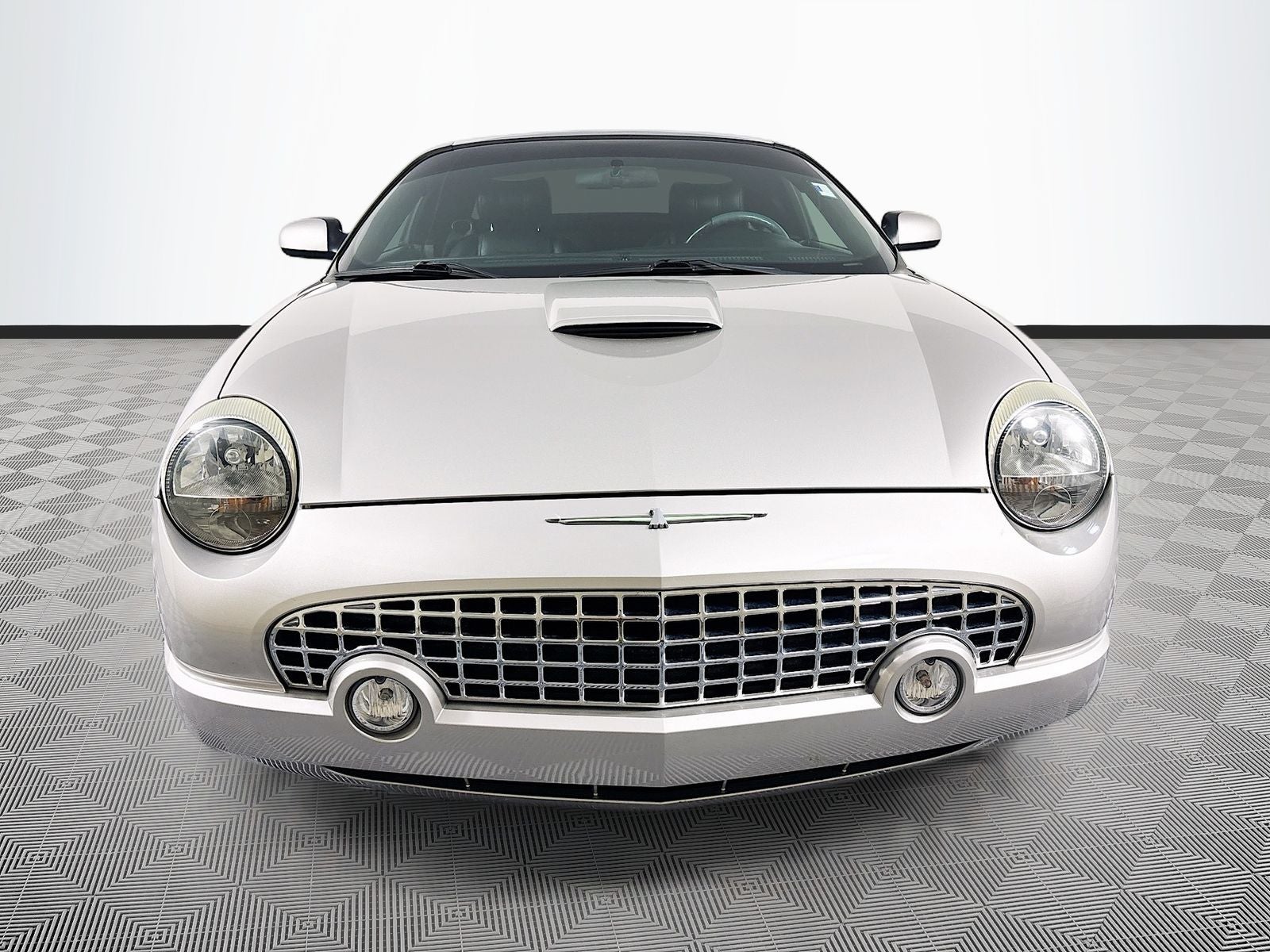 2005 Ford Thunderbird Base