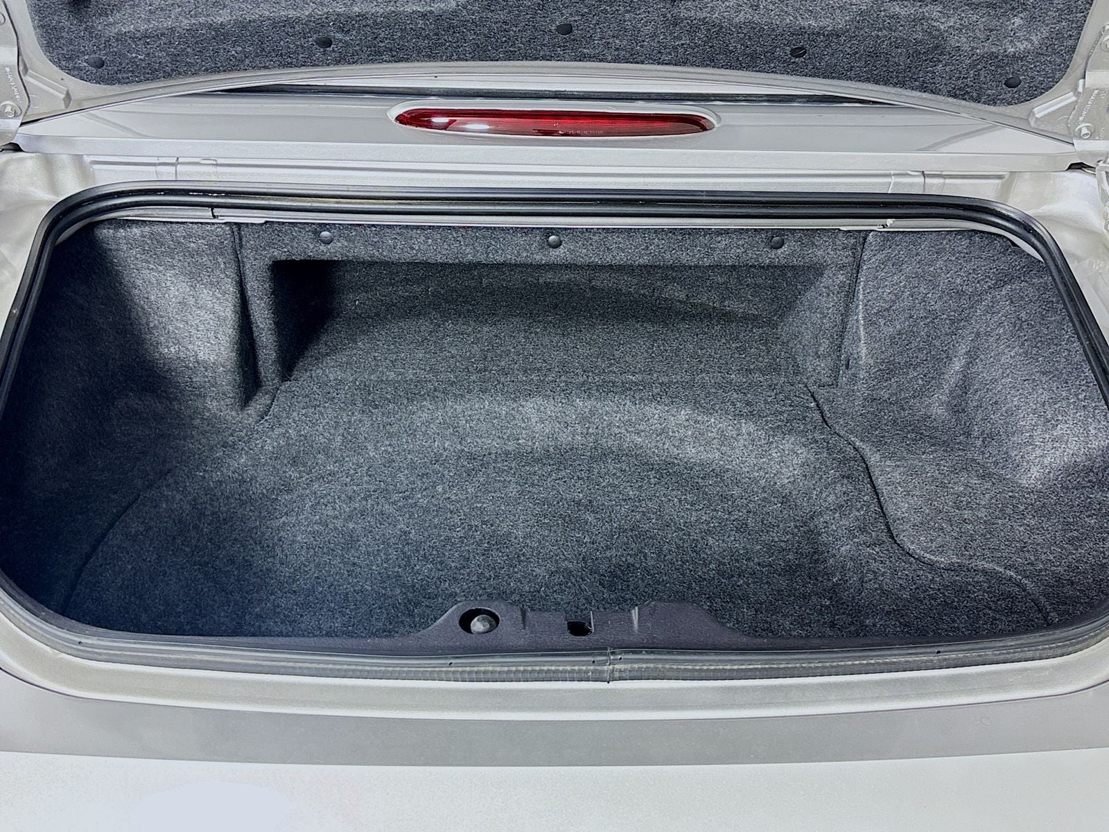 2005 Ford Thunderbird Base