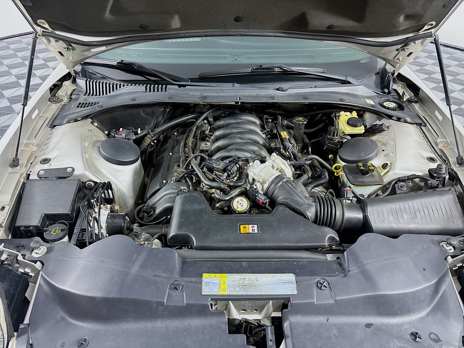 2005 Ford Thunderbird Base