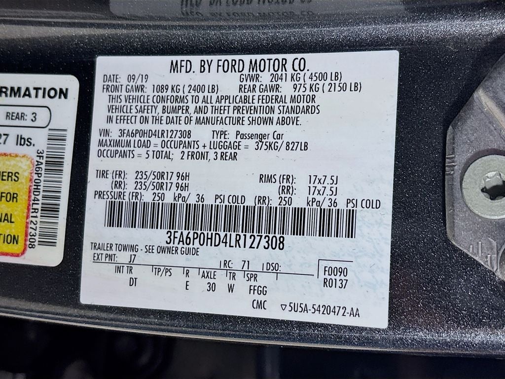 2020 Ford Fusion SE