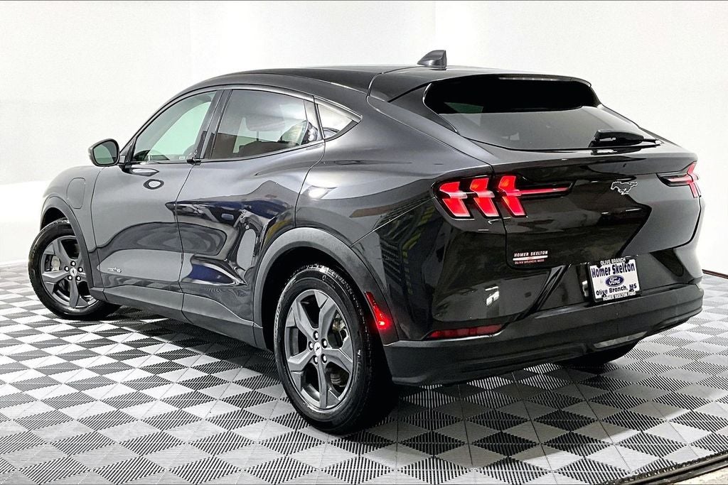 2022 Ford Mustang Mach-E Select
