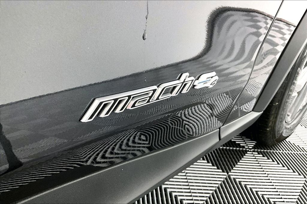 2022 Ford Mustang Mach-E Select