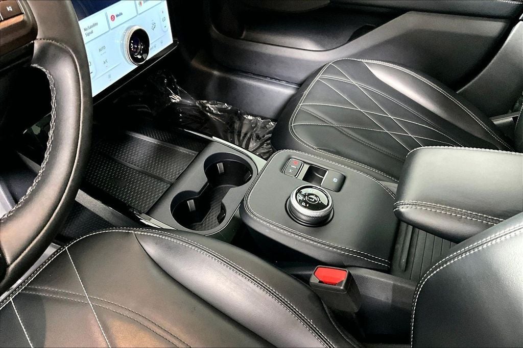 2022 Ford Mustang Mach-E Select