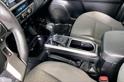 2022 Toyota Tacoma SR5 V6
