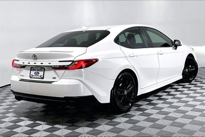 2025 Toyota Camry SE