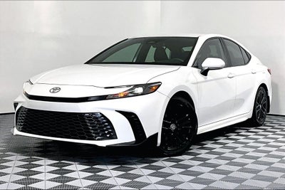 2025 Toyota Camry SE
