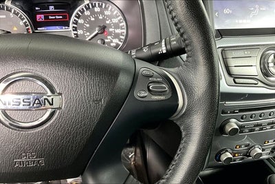 2017 Nissan Pathfinder SL