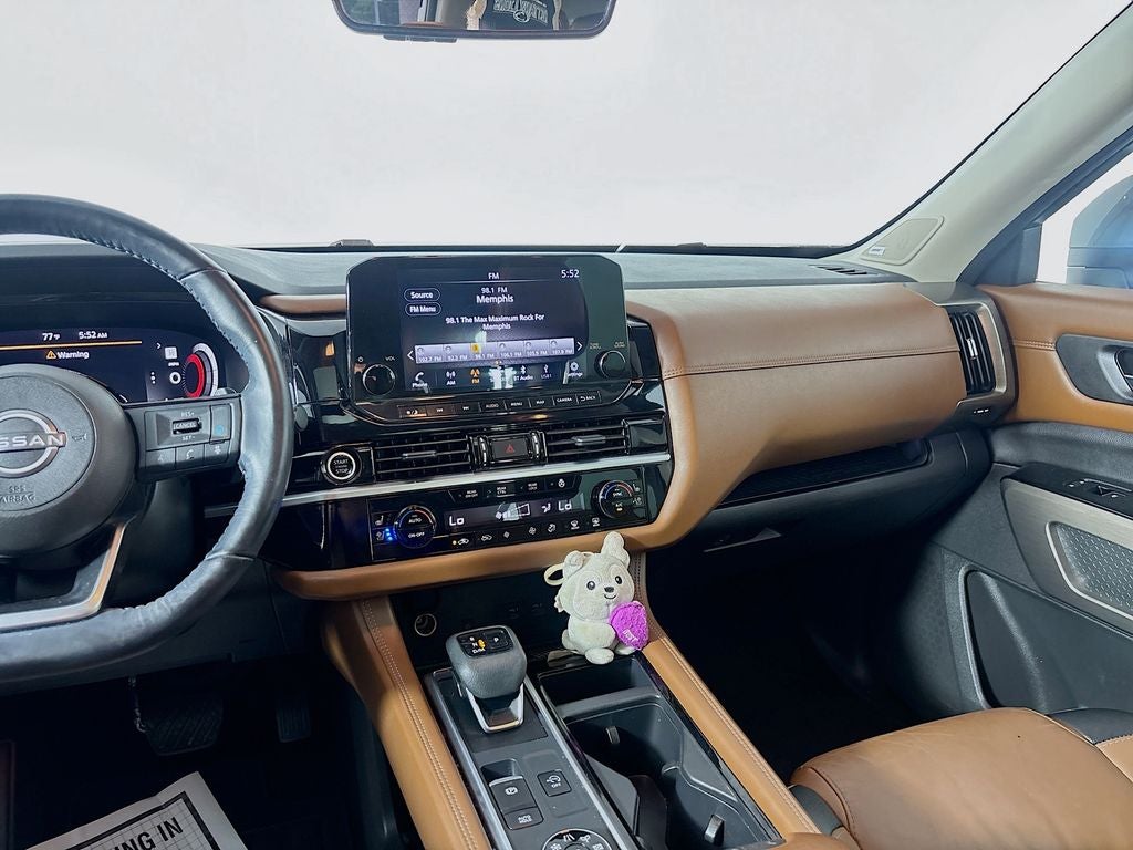 2023 Nissan Pathfinder Platinum