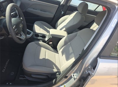 2020 Hyundai ELANTRA SE