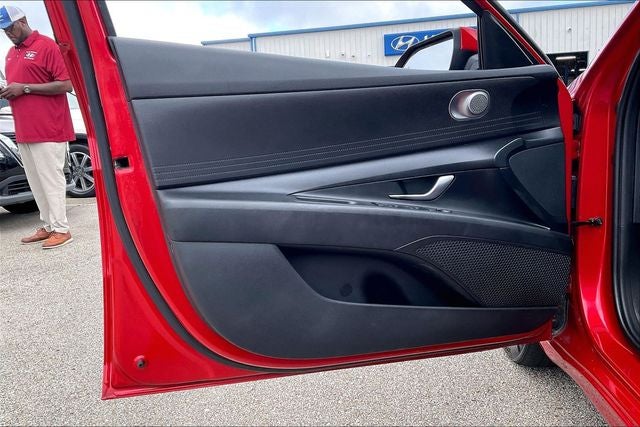 2021 Hyundai ELANTRA SEL