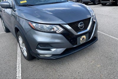2022 Nissan Rogue Sport SV