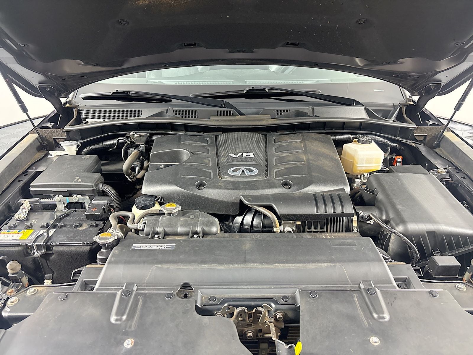 2024 INFINITI QX80 LUXE