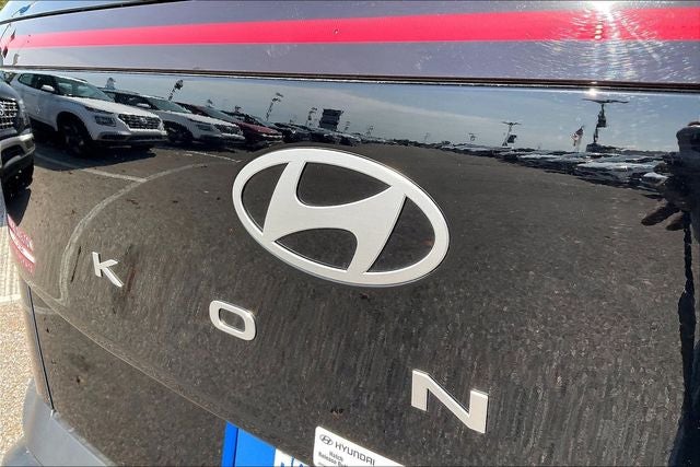 2026 Hyundai KONA SE