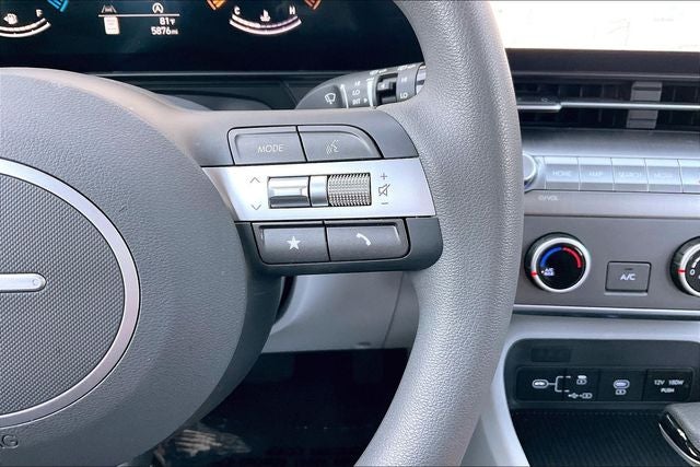 2026 Hyundai KONA SE