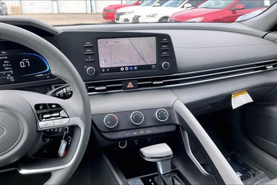 2026 Hyundai ELANTRA SE