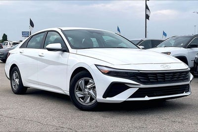 2026 Hyundai ELANTRA SE