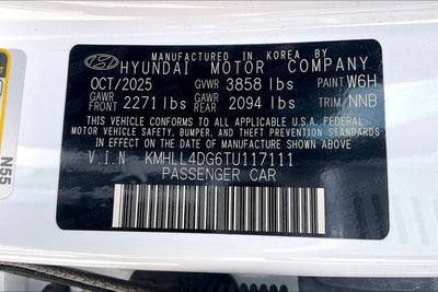 2026 Hyundai ELANTRA SE