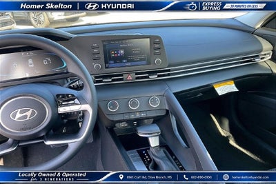 2026 Hyundai ELANTRA SE
