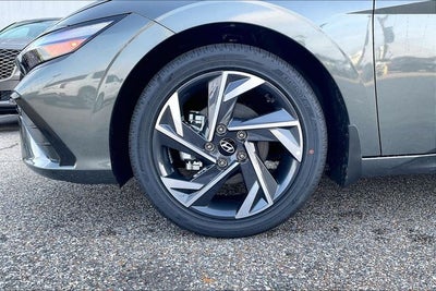 2026 Hyundai ELANTRA Limited