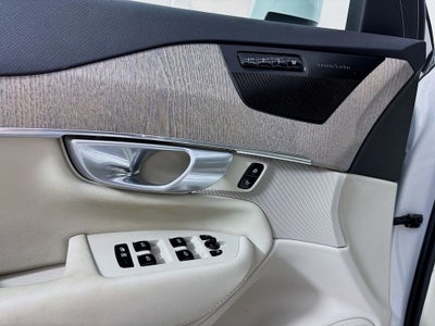 2024 Volvo XC90 B6 Plus Bright Theme