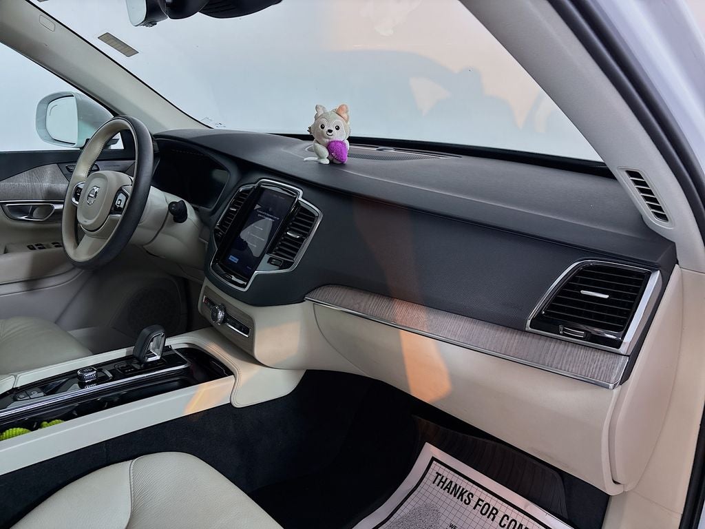 2024 Volvo XC90 B6 Plus Bright Theme