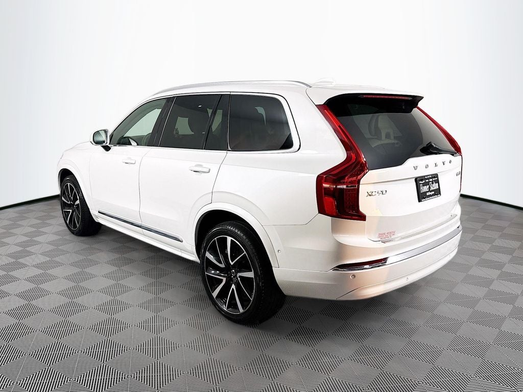 2024 Volvo XC90 B6 Plus Bright Theme