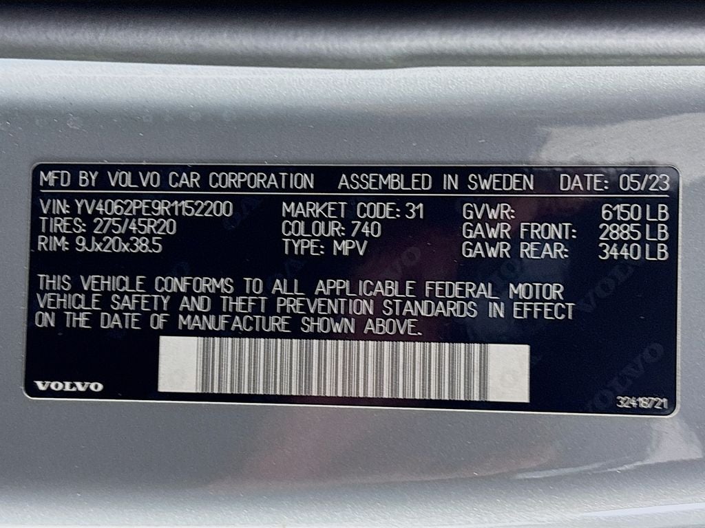 2024 Volvo XC90 B6 Plus Bright Theme