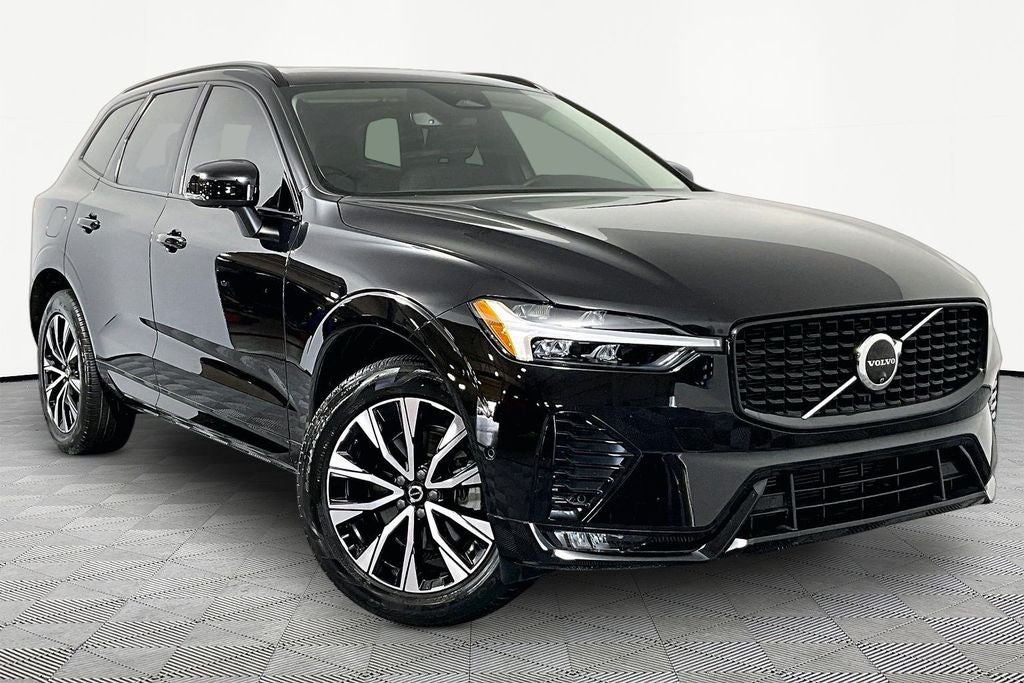 2024 Volvo XC60 B5 Plus Dark Theme