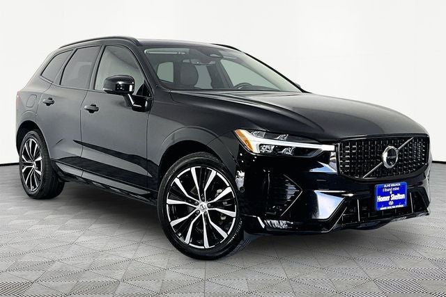 2024 Volvo XC60 B5 Ultimate Dark Theme