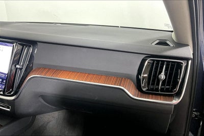 2025 Volvo V60 Cross Country B5 Plus