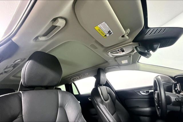 2025 Volvo V60 Cross Country B5 Plus