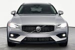 2025 Volvo V60 Cross Country B5 Plus