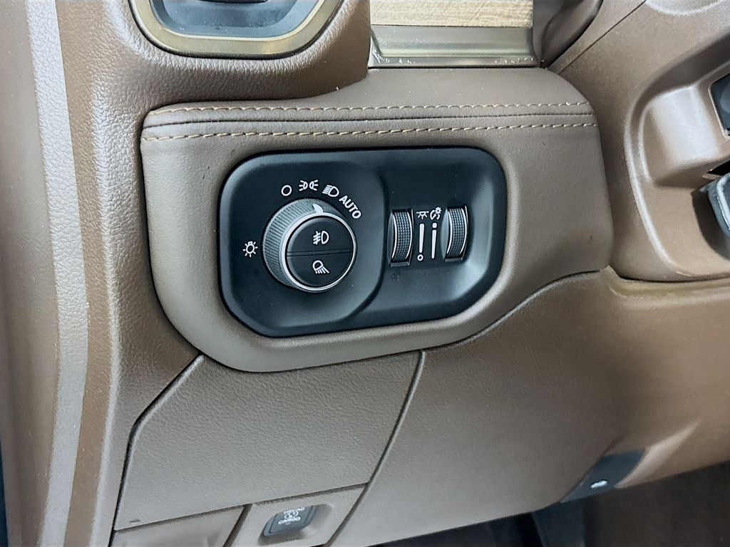 2025 RAM 3500 Limited