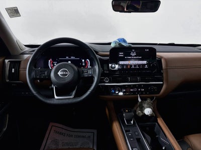 2024 Nissan Pathfinder Platinum