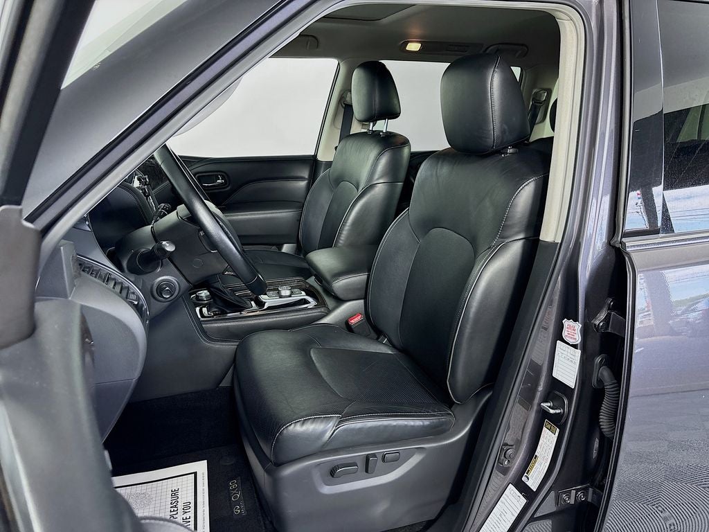 2024 INFINITI QX80 LUXE