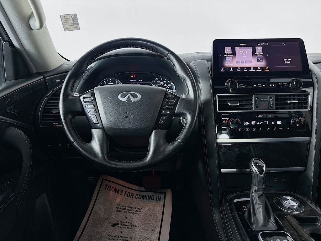 2024 INFINITI QX80 LUXE